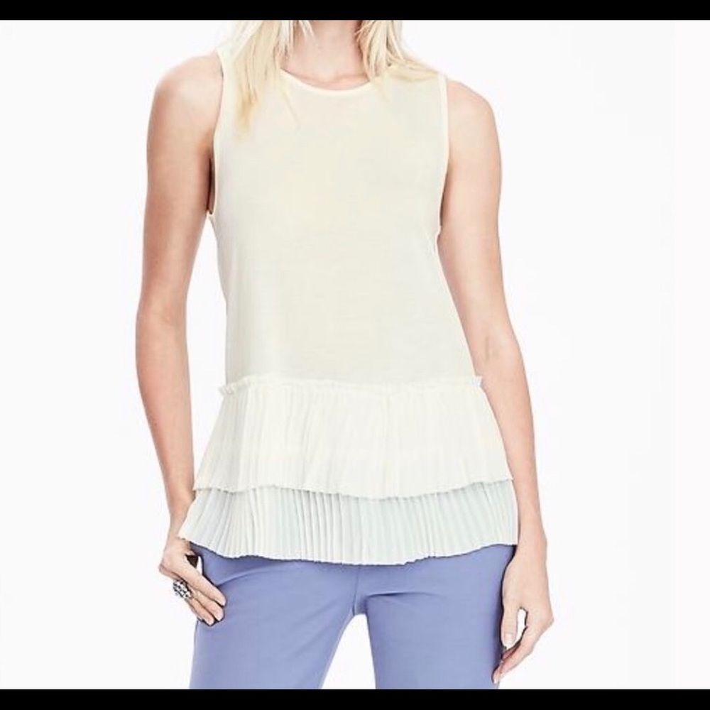 Banana Republic | Ivory Pleated Hem Top | Size XL